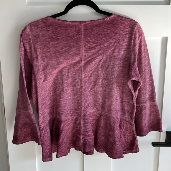 Akemi + Kin Shirt Size XS - Picture 5 of 5